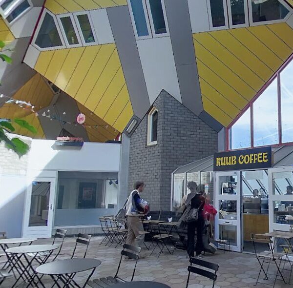 Screenshot Kuub Coffee op Google Maps.
