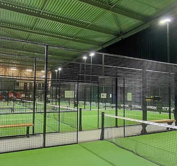 Screenshot NDSM Padel op Google Maps.